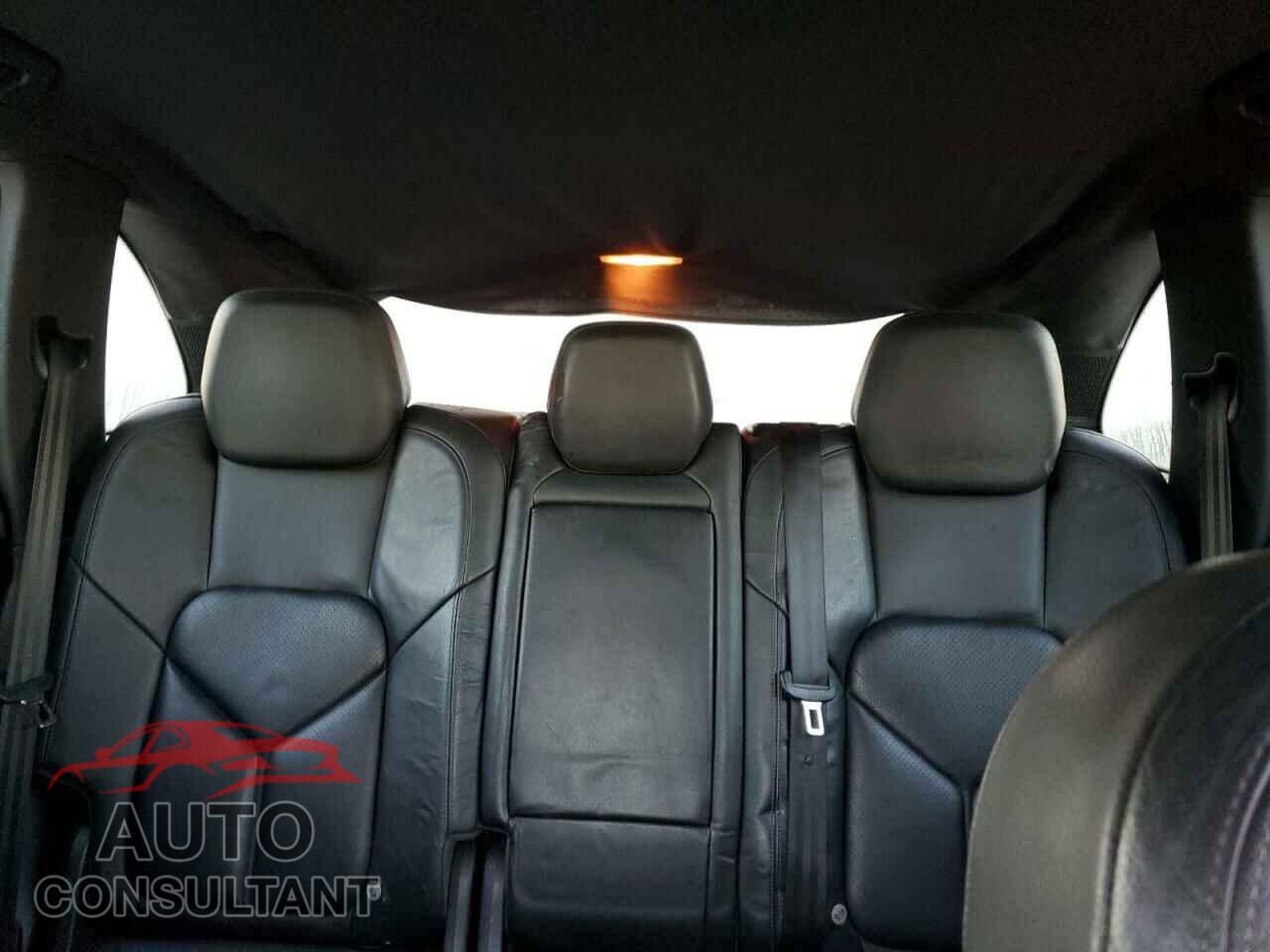 PORSCHE CAYENNE 2013 - WP1AB2A28DLA85229