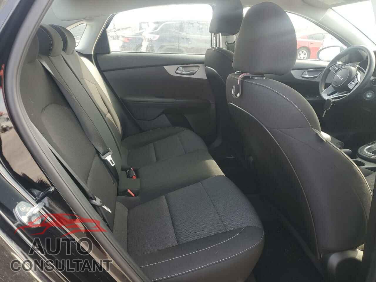 KIA FORTE 2023 - 3KPF24AD8PE526357