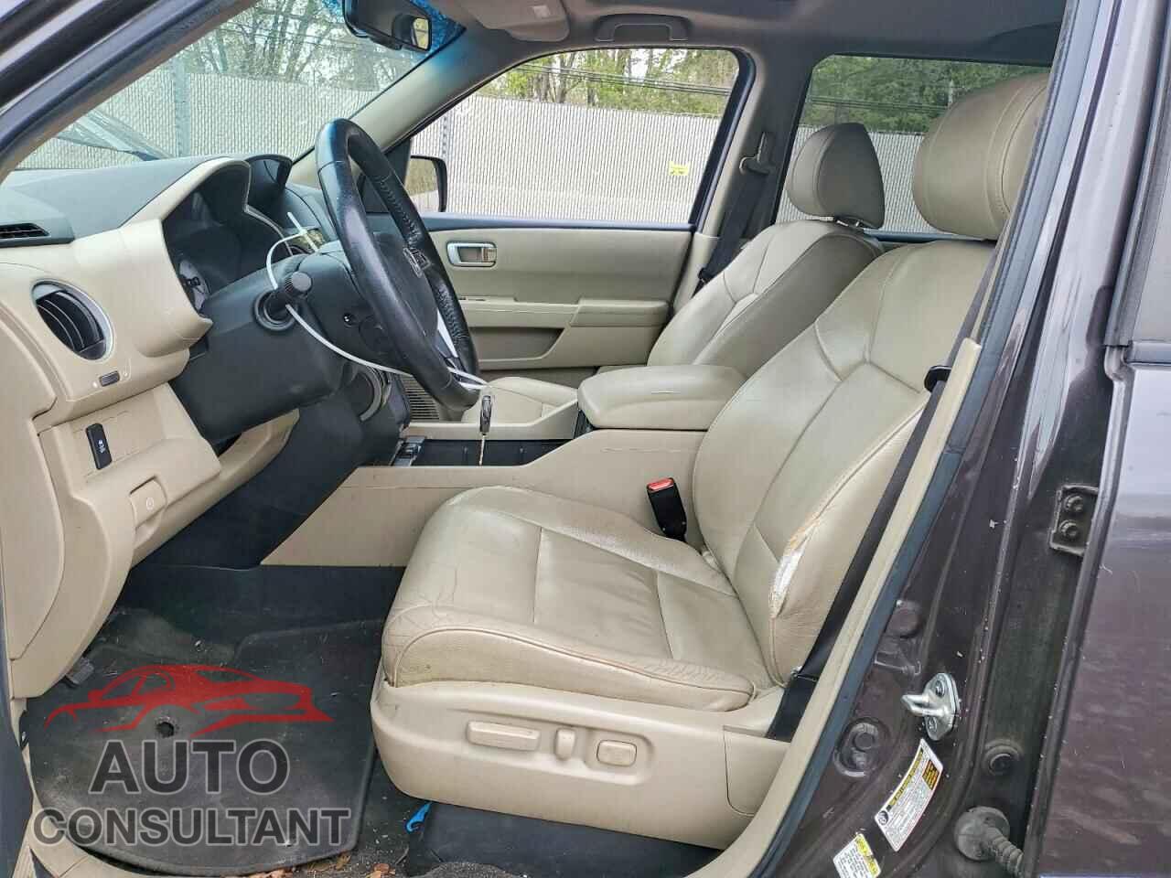 HONDA PILOT 2012 - 5FNYF4H59CB056100