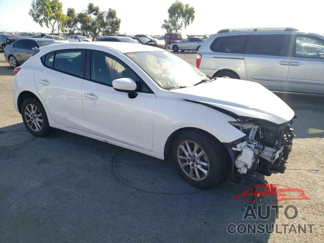 MAZDA 3 2017 - 3MZBN1K74HM111084