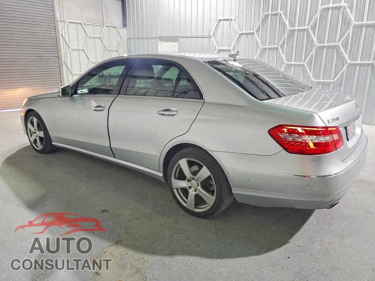 MERCEDES-BENZ E-CLASS 2011 - WDDHF5GB6BA355375