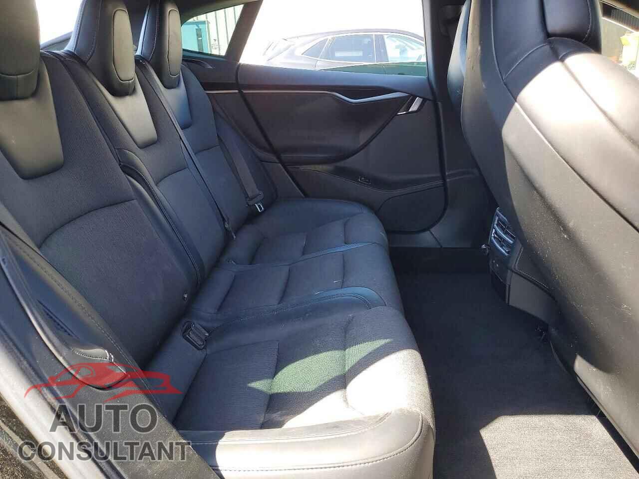 TESLA MODEL S 2018 - 5YJSA1E27JF280895
