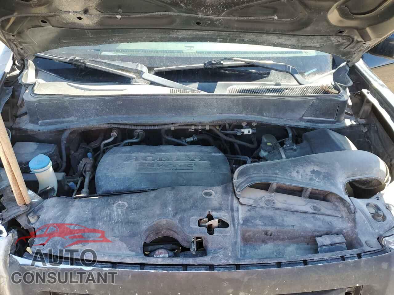 HONDA PILOT 2011 - 5FNYF4H5XBB002495
