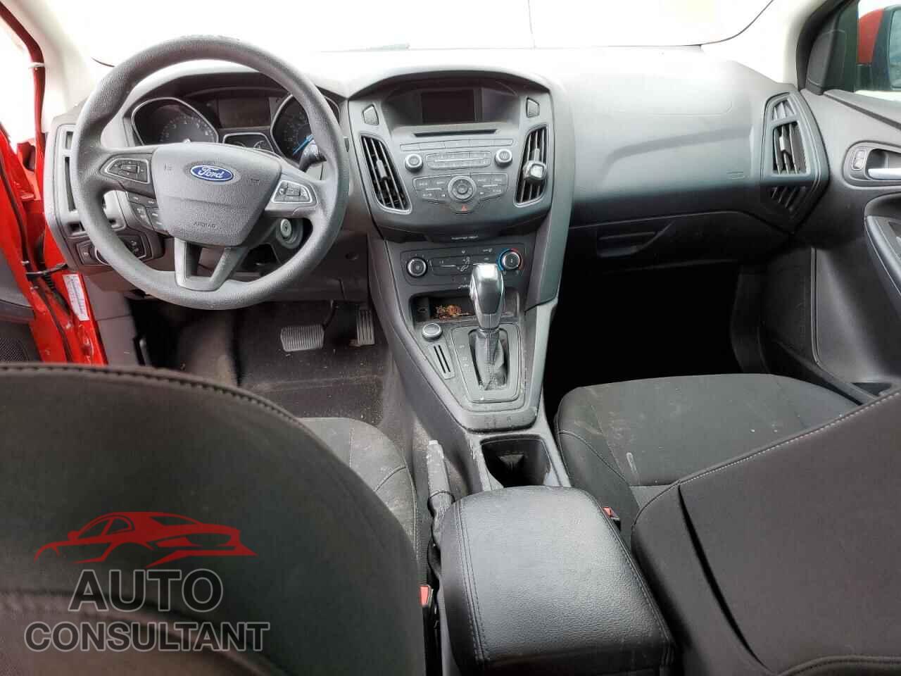 FORD FOCUS 2015 - 1FADP3F23FL250160