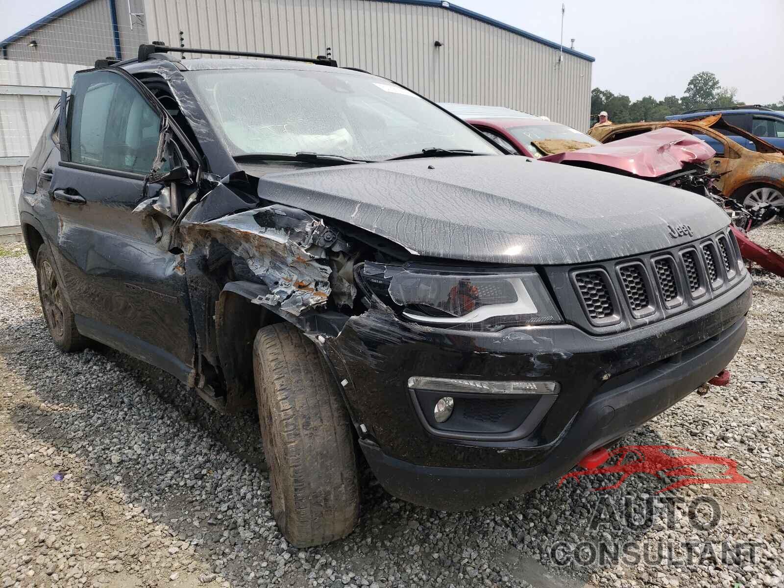 JEEP COMPASS 2018 - 3C4NJDDB5JT249078