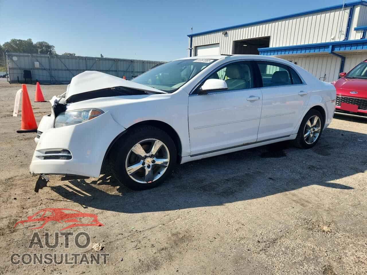 CHEVROLET MALIBU 2011 - 1G1ZD5E15BF141388