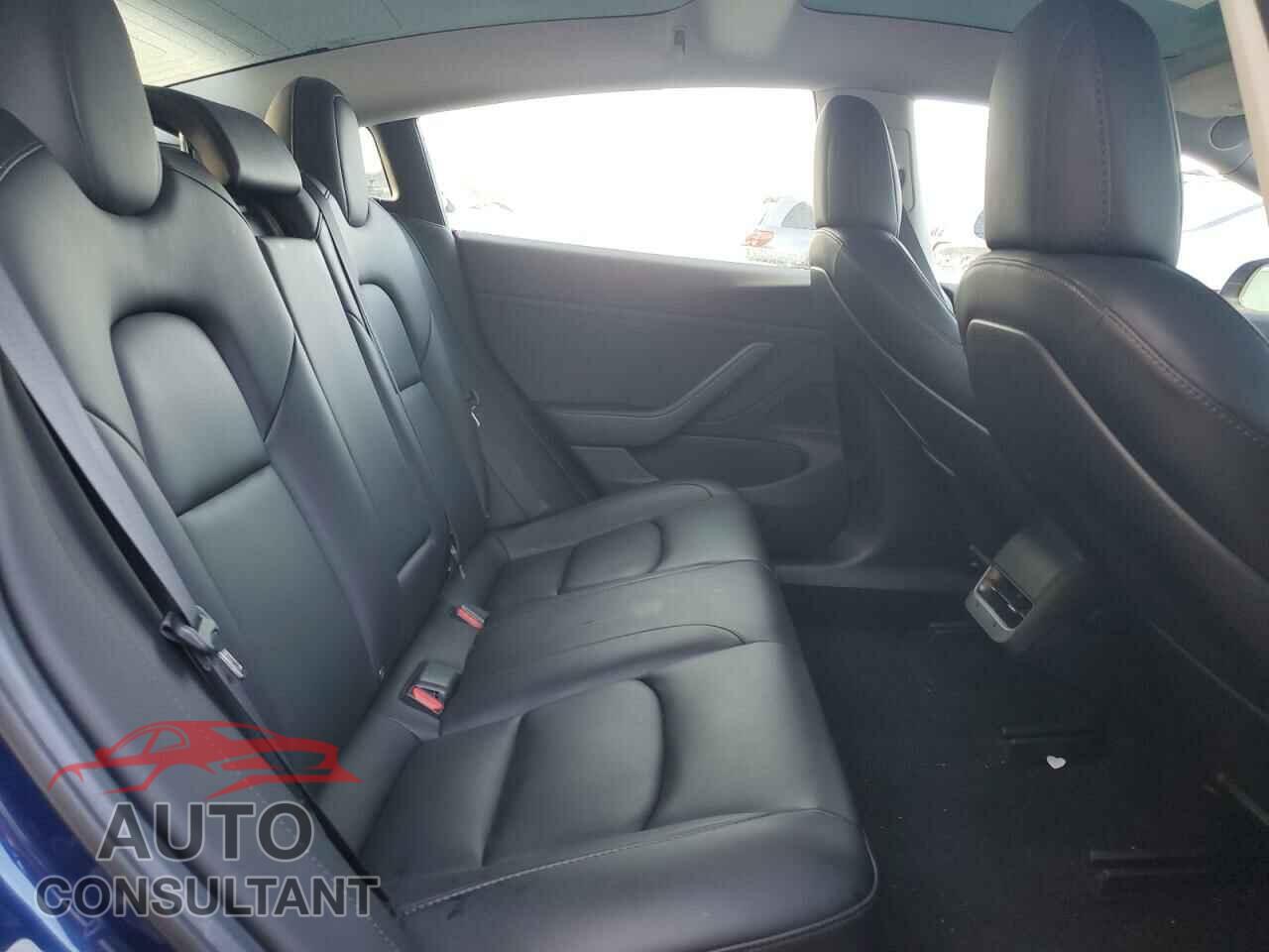 TESLA MODEL 3 2019 - 5YJ3E1EA2KF476194