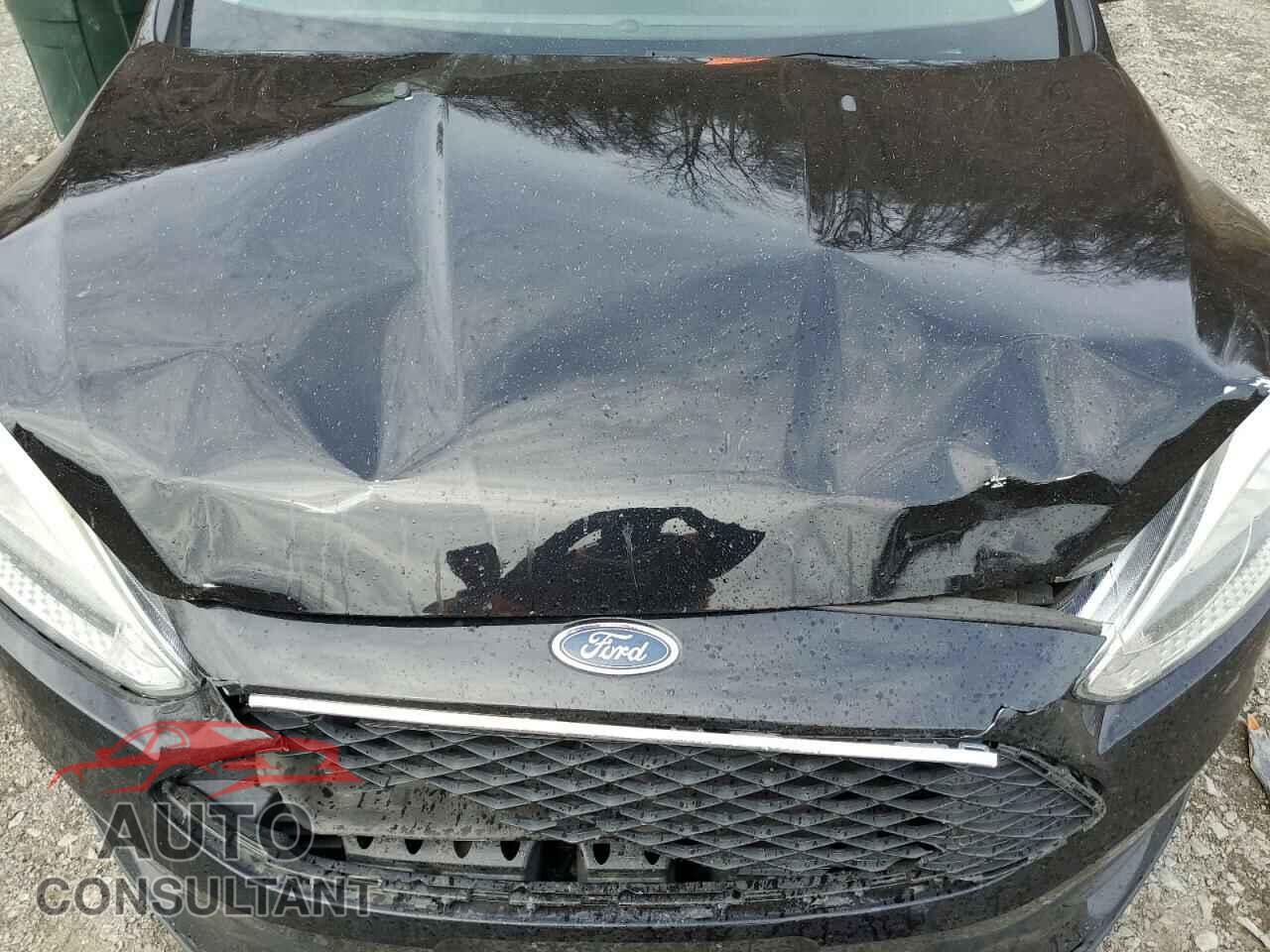 FORD FOCUS 2017 - 1FADP3E22HL311499