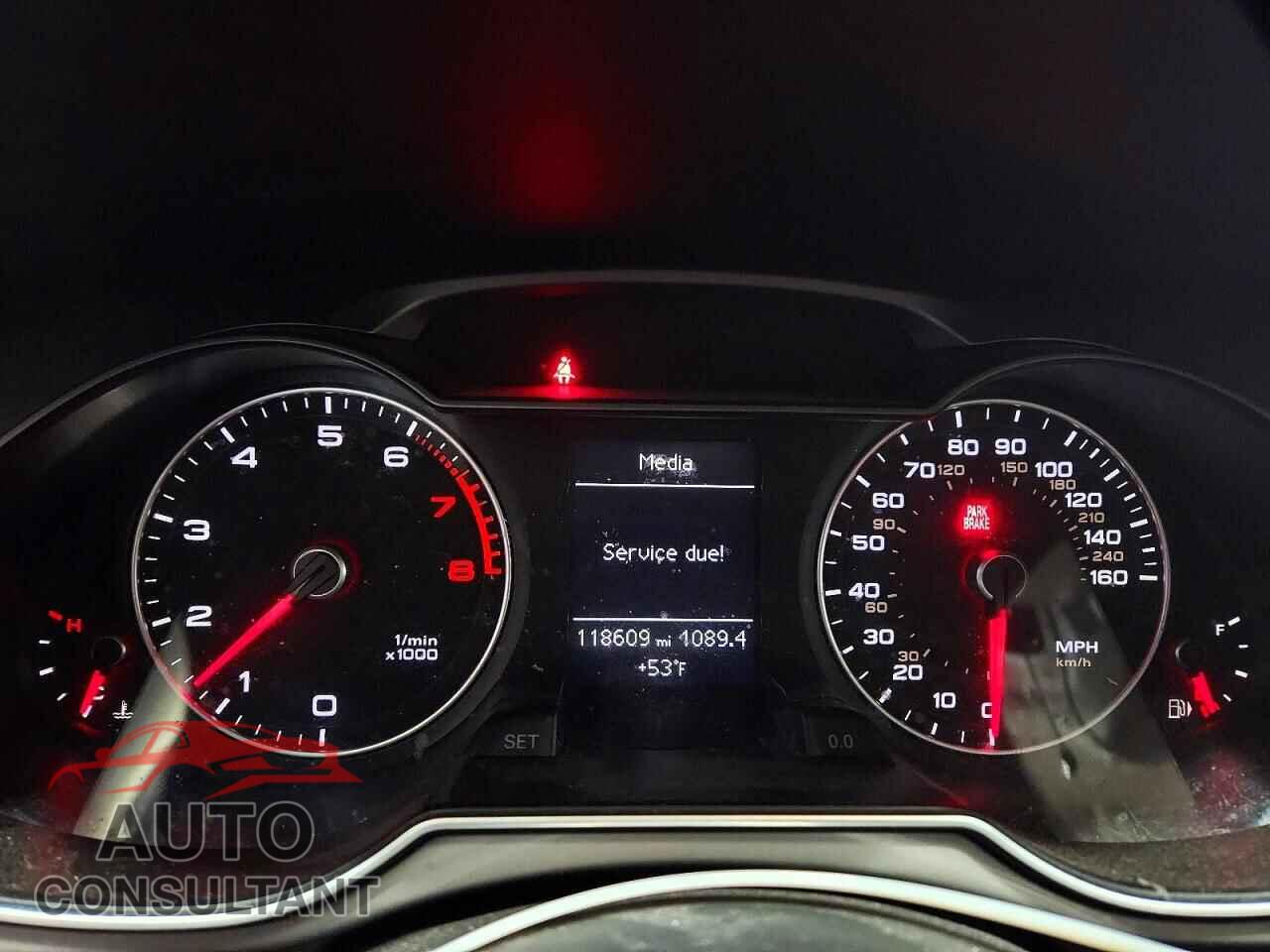 AUDI A4 2014 - WAUDFAFL1EN032230