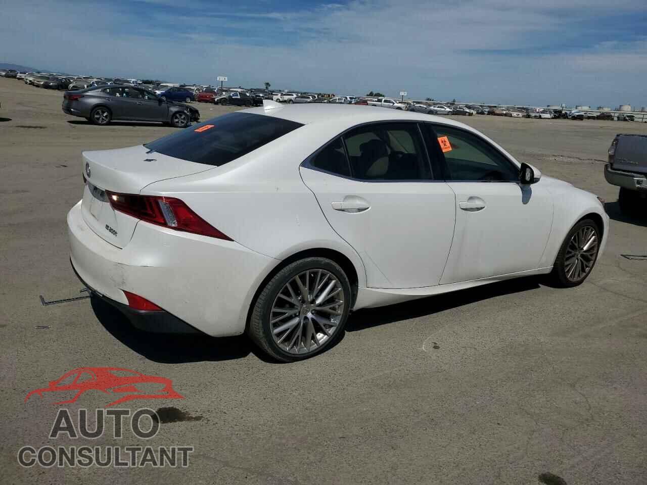 LEXUS IS 2016 - JTHBA1D25G5032218