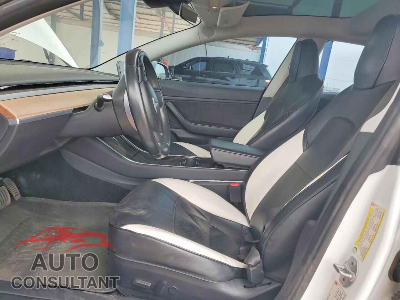 TESLA MODEL 3 2018 - 5YJ3E1EA7JF020478