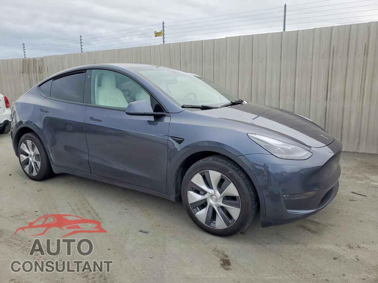 TESLA MODEL Y 2023 - 7SAYGDEE2PF643958