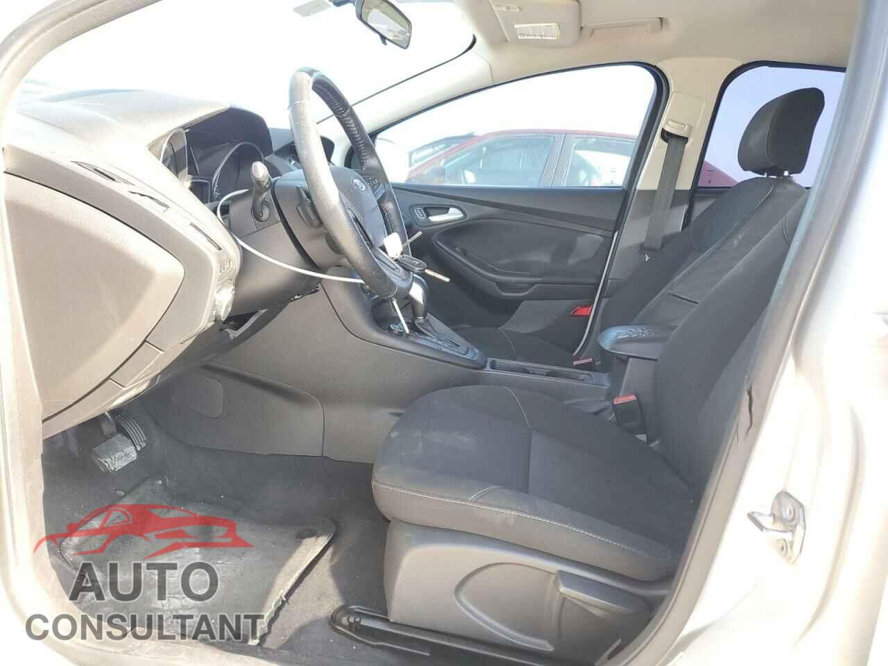 FORD FOCUS 2015 - 1FADP3F22FL347589