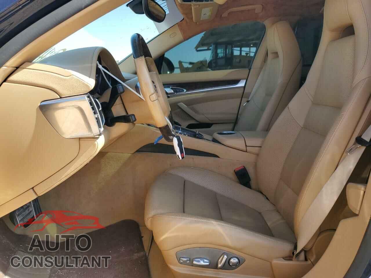 PORSCHE PANAMERA 2016 - WP0AA2A74GL000679