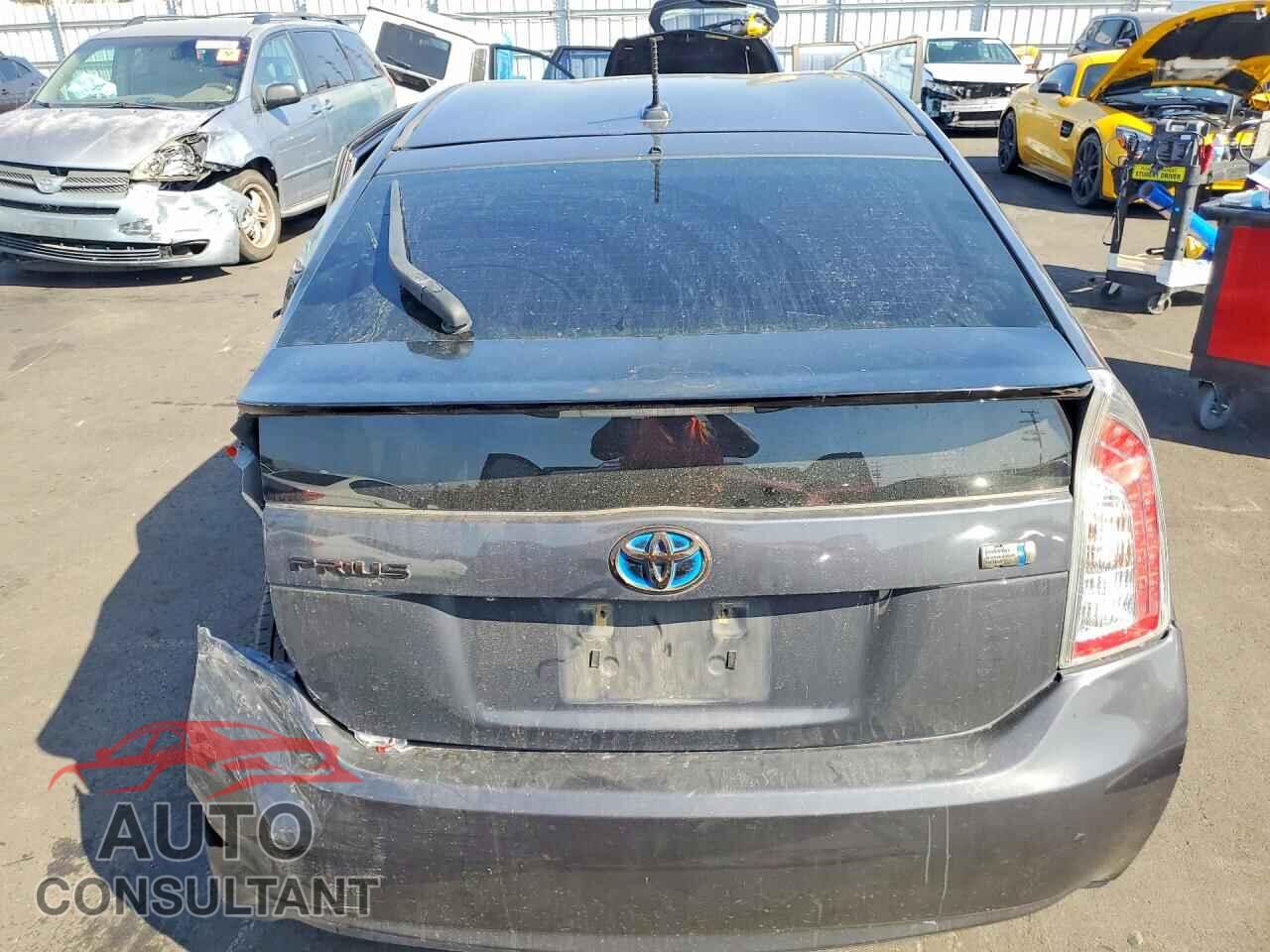 TOYOTA PRIUS 2015 - JTDKN3DU2F0431389