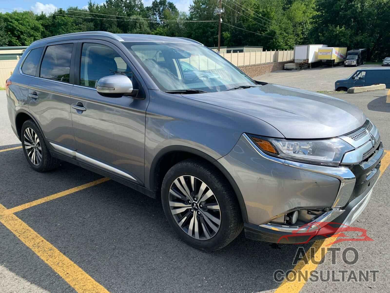 MITSUBISHI OUTLANDER 2019 - JA4AD3A3XKJ001117