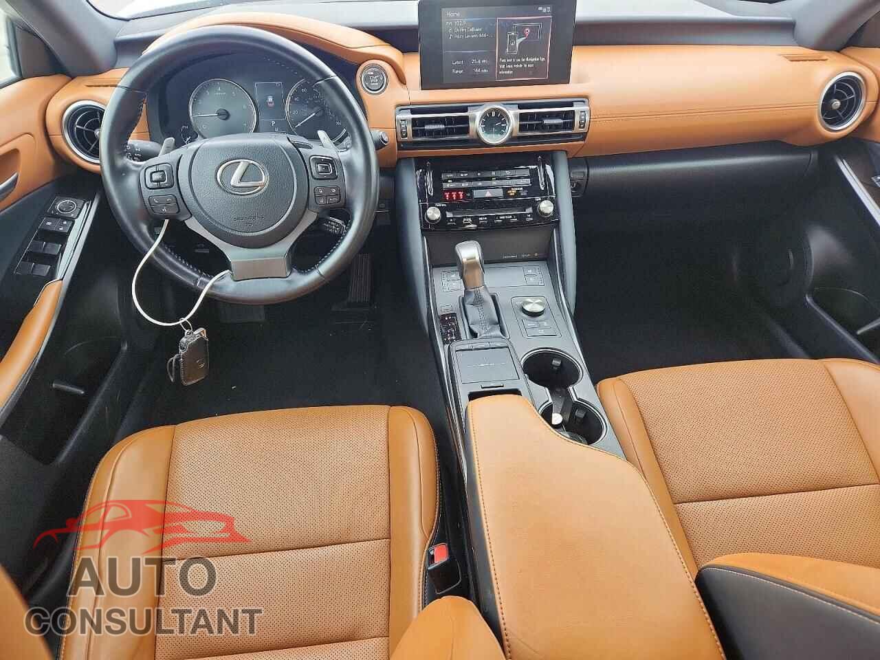 LEXUS IS 2021 - JTHCA1D29M5112668