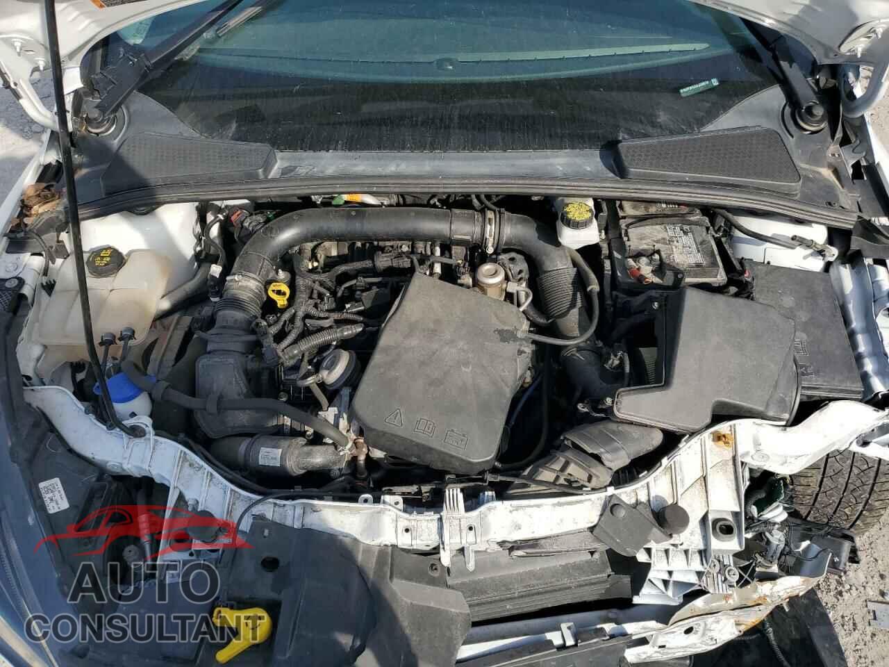 FORD FOCUS 2018 - 1FADP3FE2JL259810