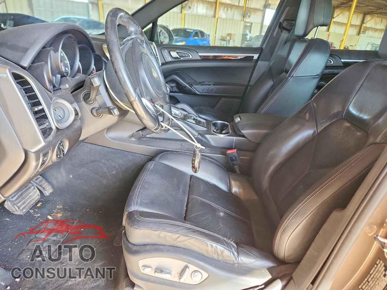 PORSCHE CAYENNE 2012 - WP1AA2A28CLA03758