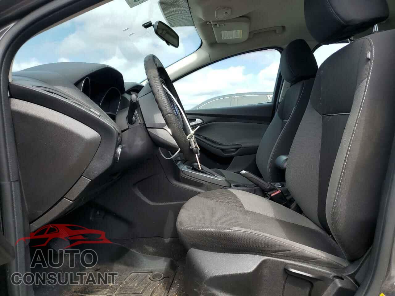 FORD FOCUS 2014 - 1FADP3F25EL102381