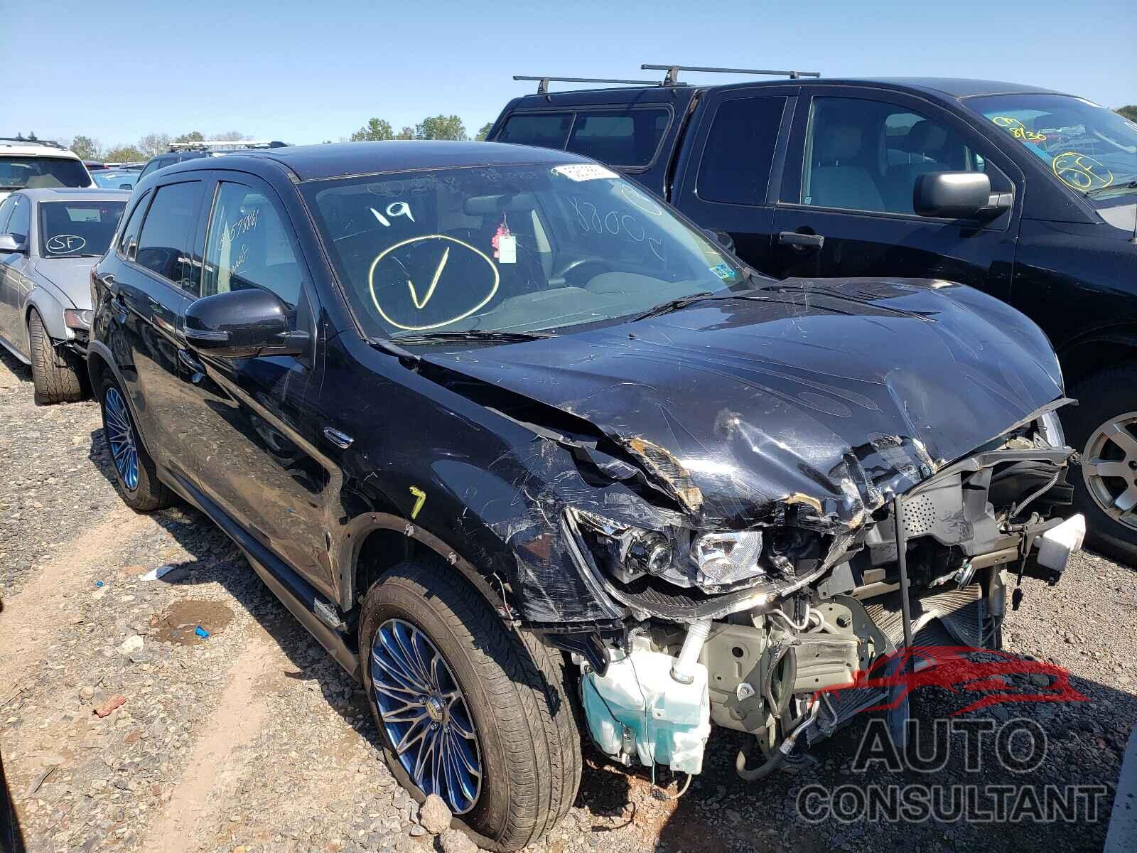 MITSUBISHI OUTLANDER 2017 - JA4AP3AW8HZ064762