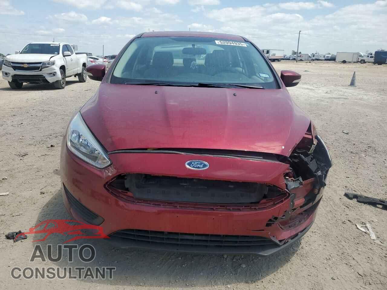 FORD FOCUS 2015 - 1FADP3F28FL261218
