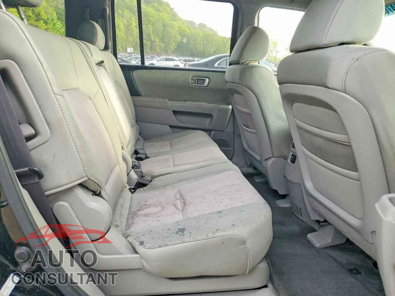 HONDA PILOT 2011 - 5FNYF4H45BB065611