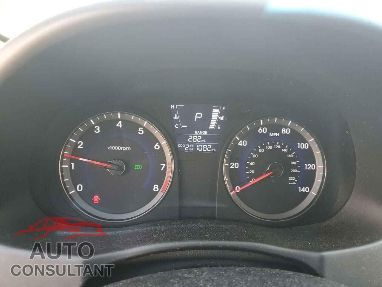 HYUNDAI ACCENT 2013 - KMHCU5AE0DU138155