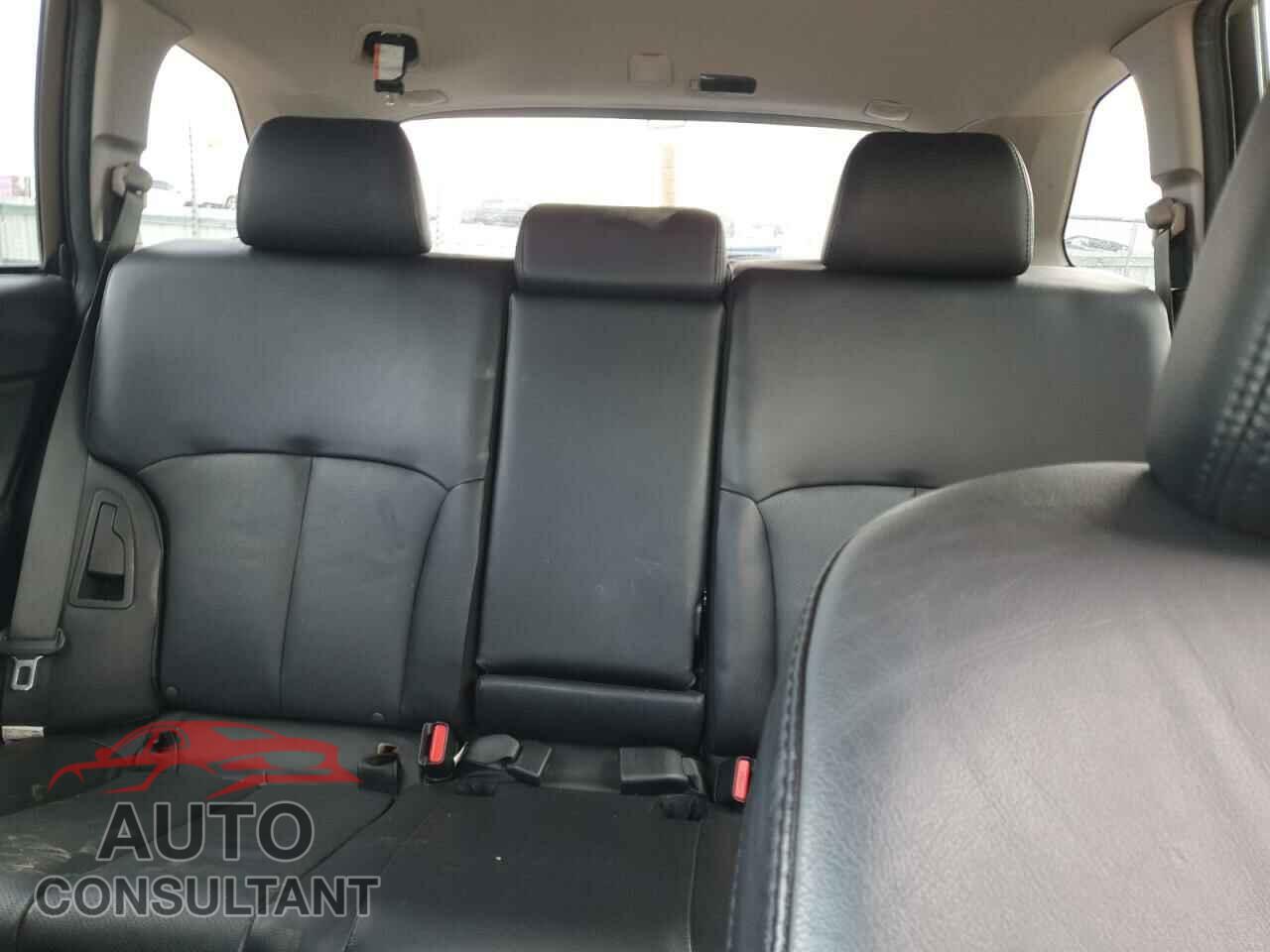 SUBARU OUTBACK 2014 - 4S4BRBLC2E3259476