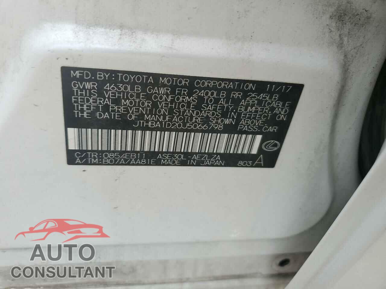 LEXUS IS 2018 - JTHBA1D20J5066798