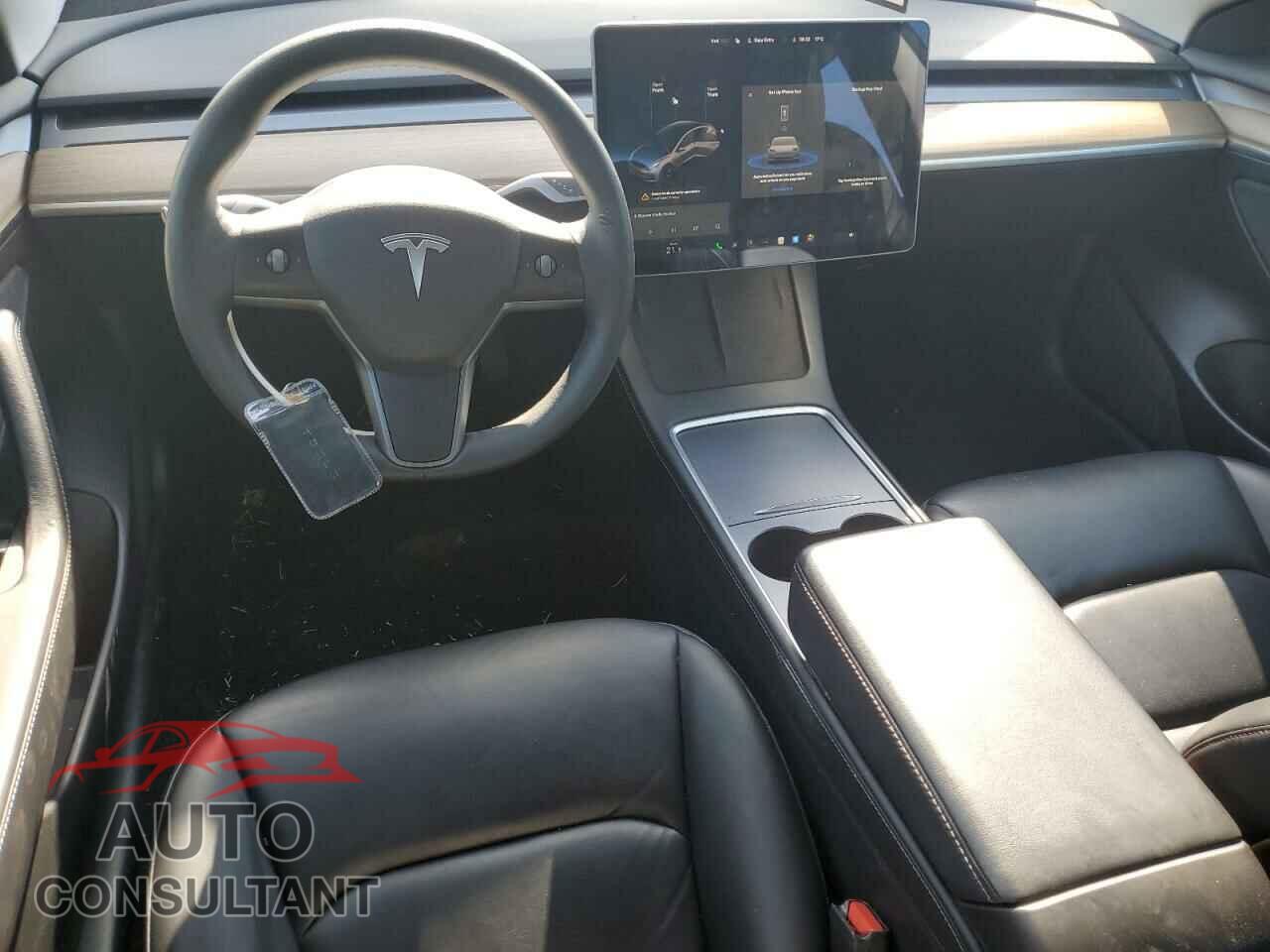 TESLA MODEL 3 2021 - 5YJ3E1EB4MF052429