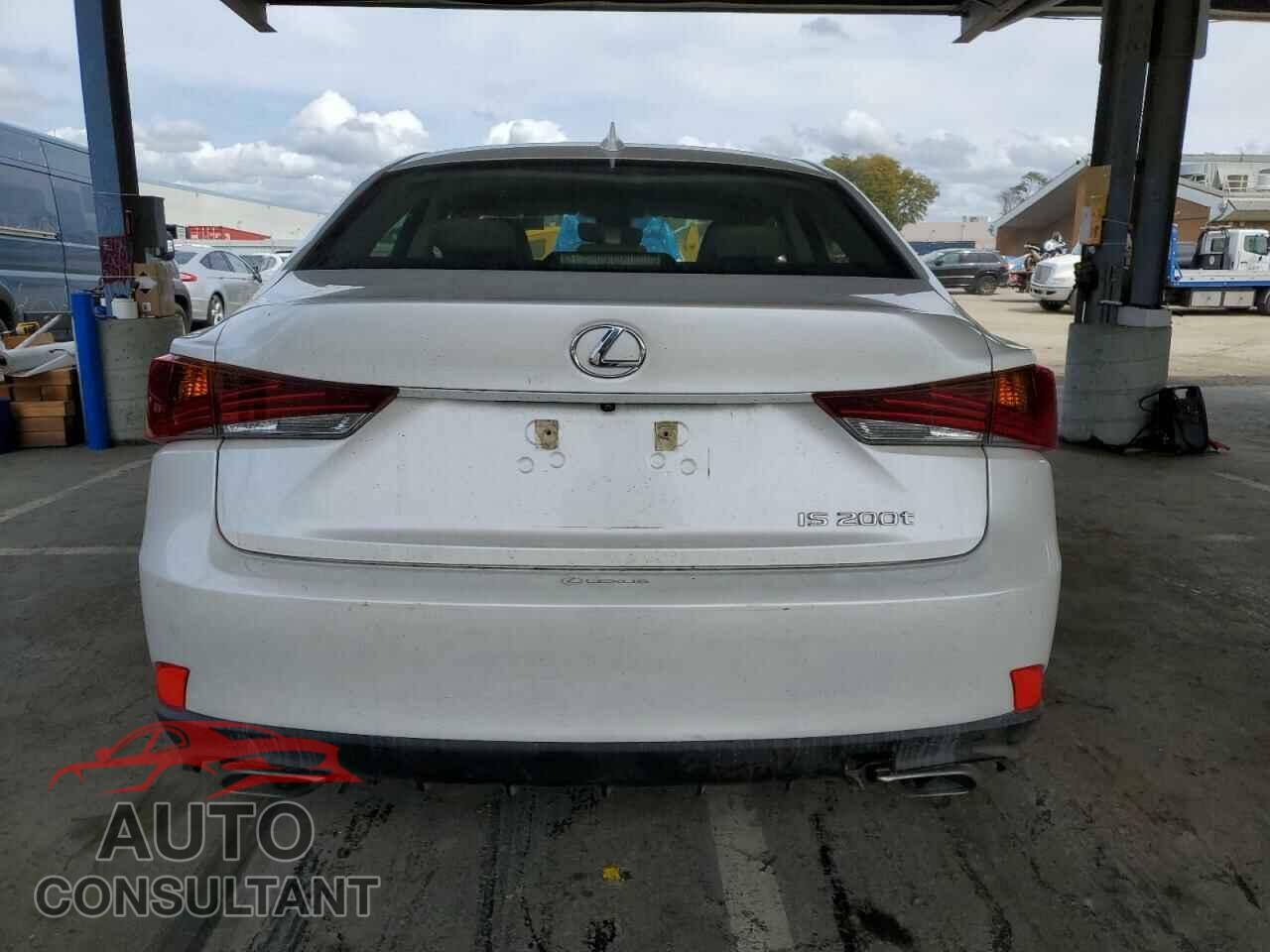 LEXUS IS 2017 - JTHBA1D26H5044315