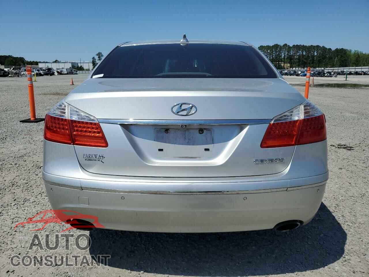 HYUNDAI GENESIS 2009 - KMHGC46E09U026082