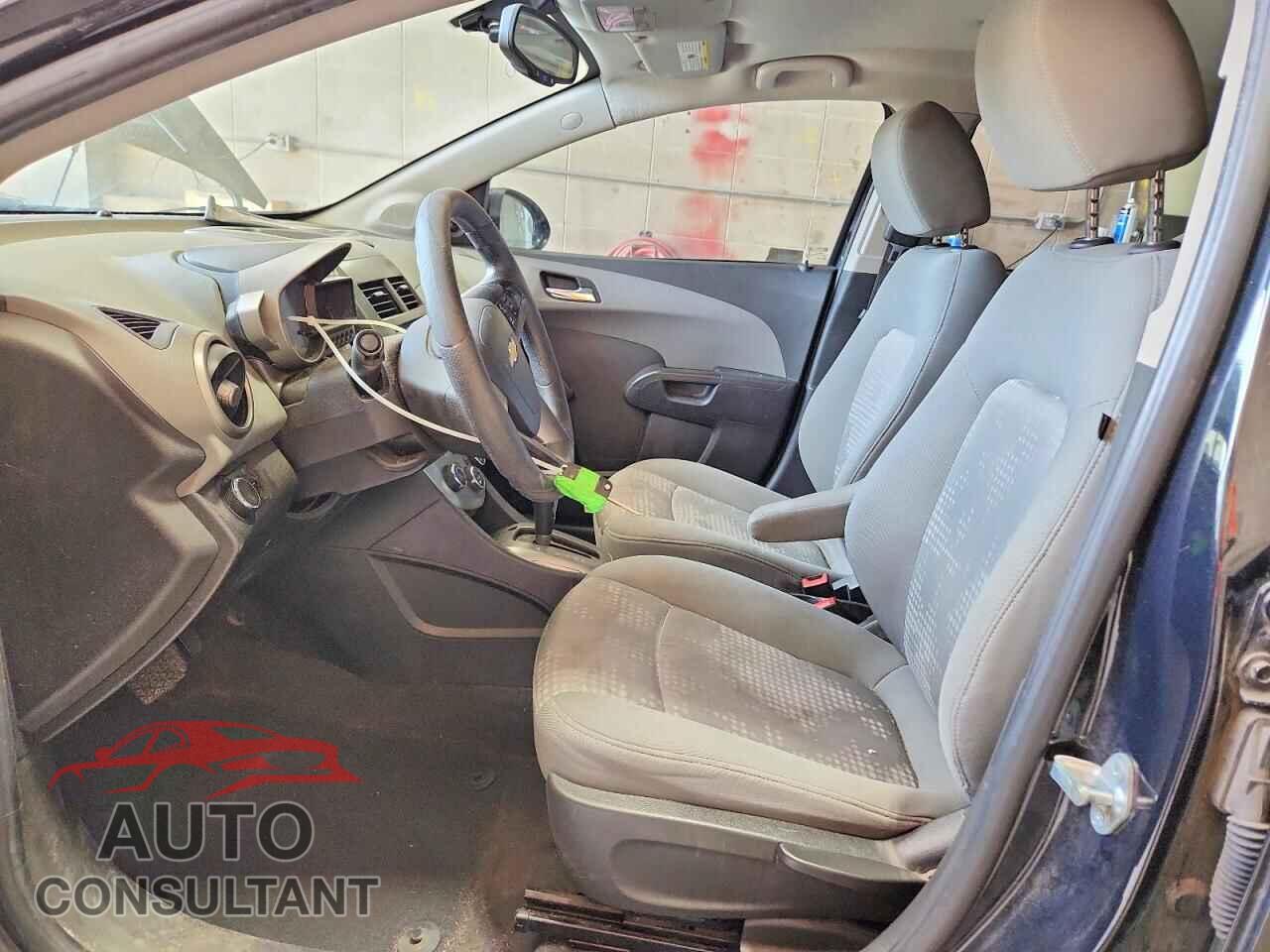 CHEVROLET SONIC 2014 - 1G1JA5SH4E4239111