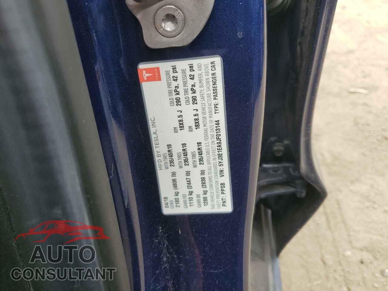 TESLA MODEL 3 2018 - 5YJ3E1EA9JF013144