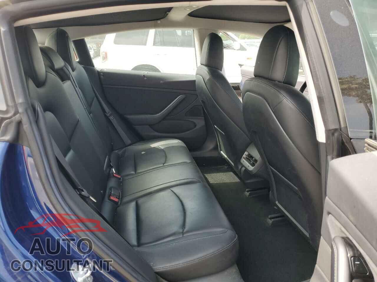TESLA MODEL 3 2017 - 5YJ3E1EA0HF002558