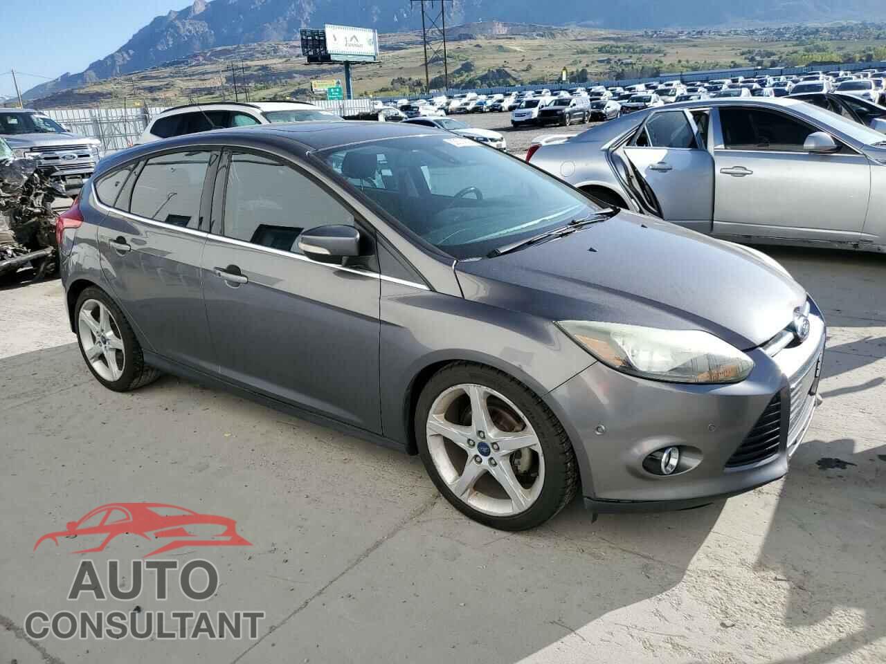 FORD FOCUS 2012 - 1FAHP3N21CL302058