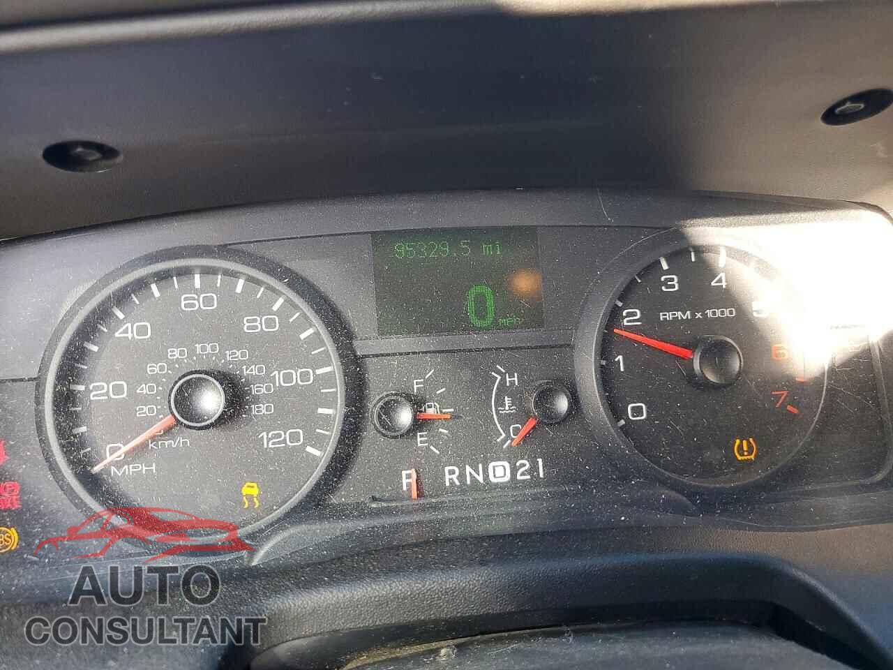 FORD CROWN VIC 2011 - 2FABP7EV8BX127154