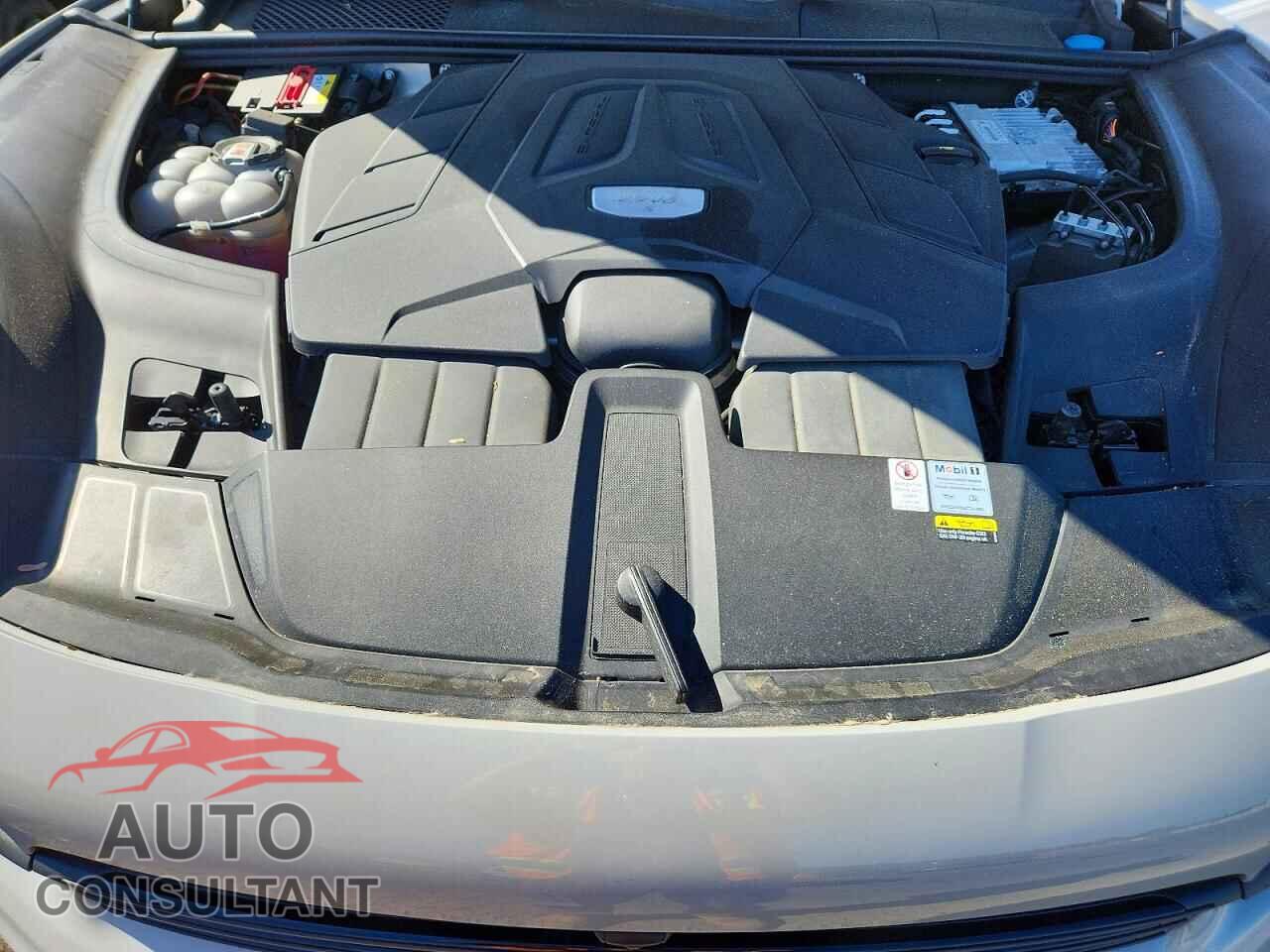 PORSCHE CAYENNE 2022 - WP1AB2AY0NDA31018