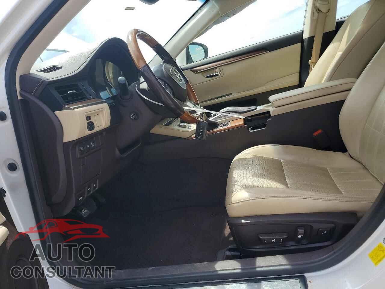 LEXUS ES300 2017 - JTHBW1GG2H2136578