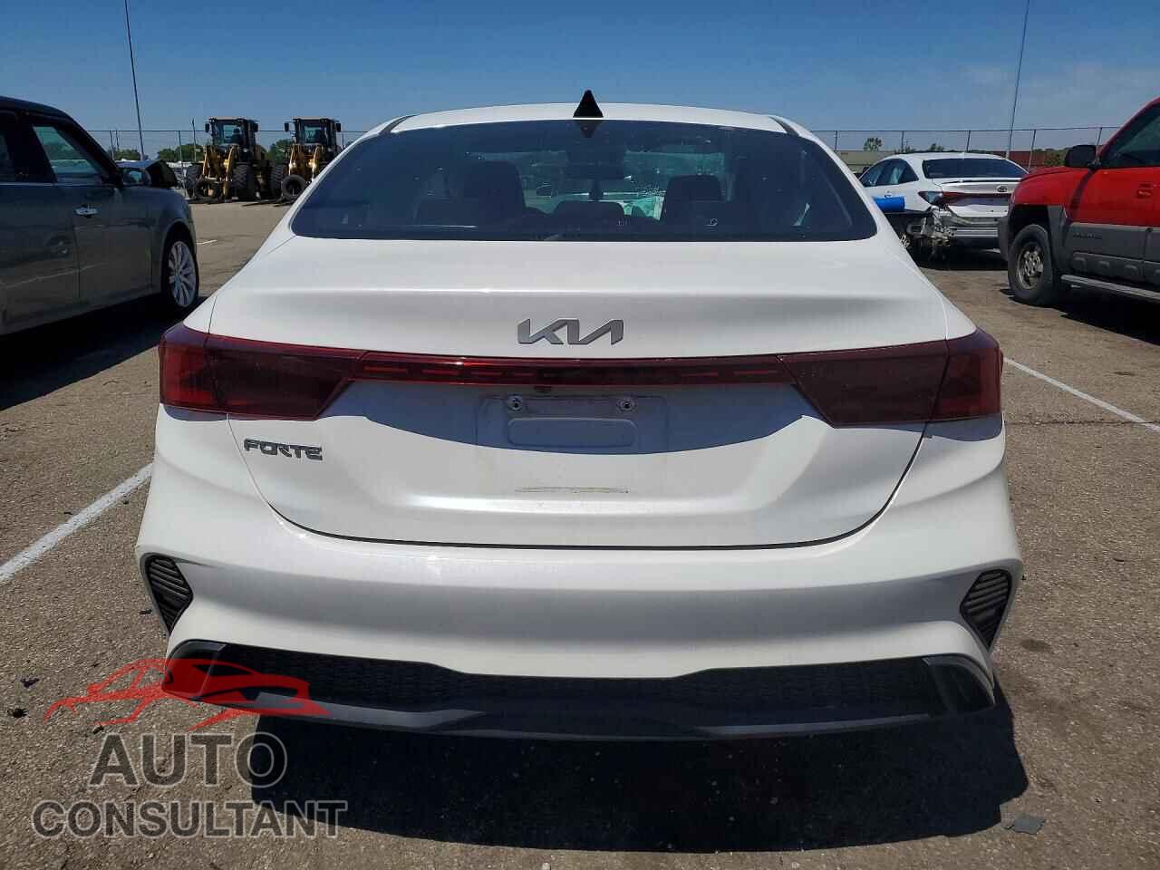 KIA FORTE 2023 - 3KPF24AD0PE675460