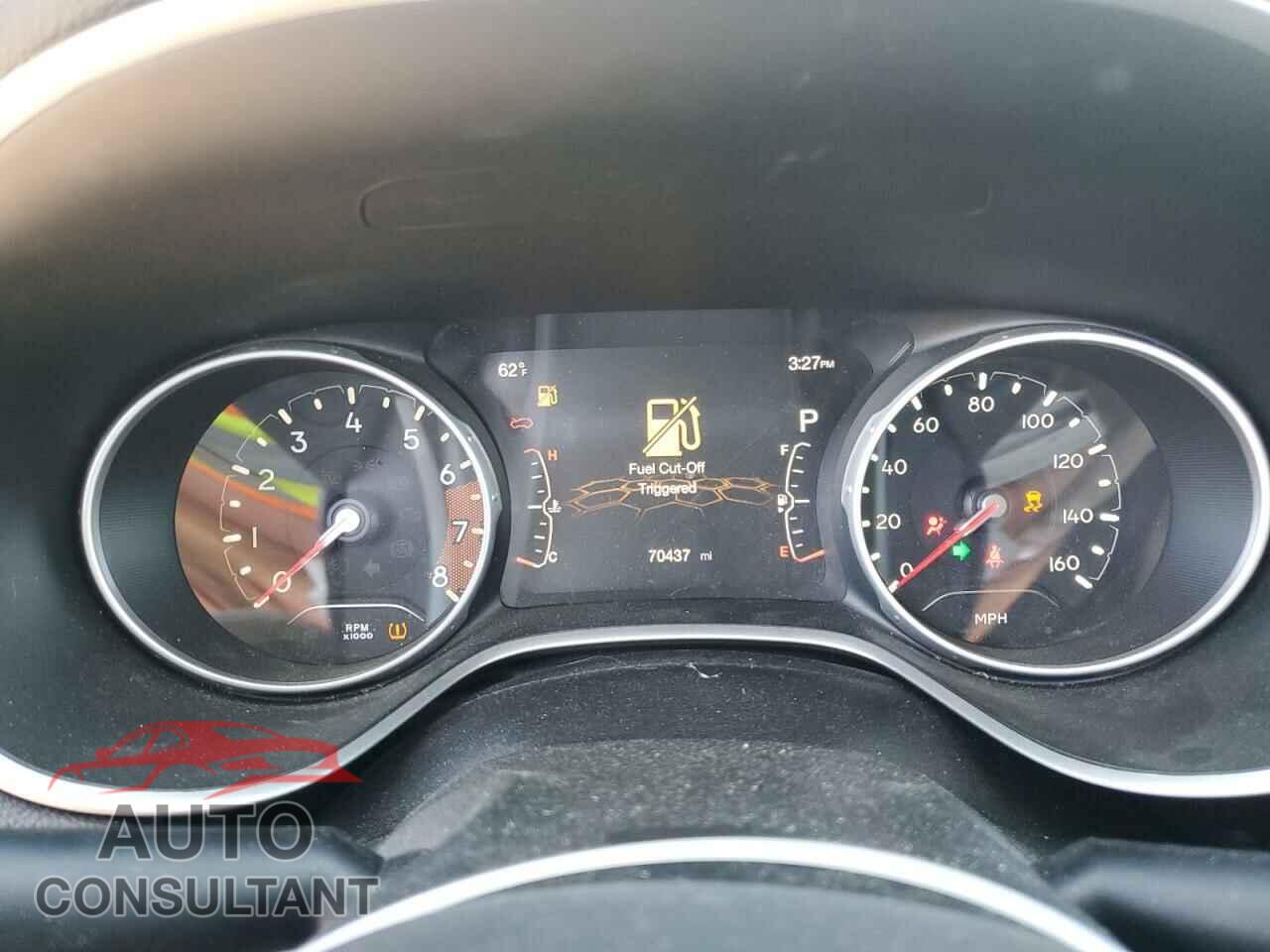 JEEP COMPASS 2019 - 3C4NJCCB7KT660107