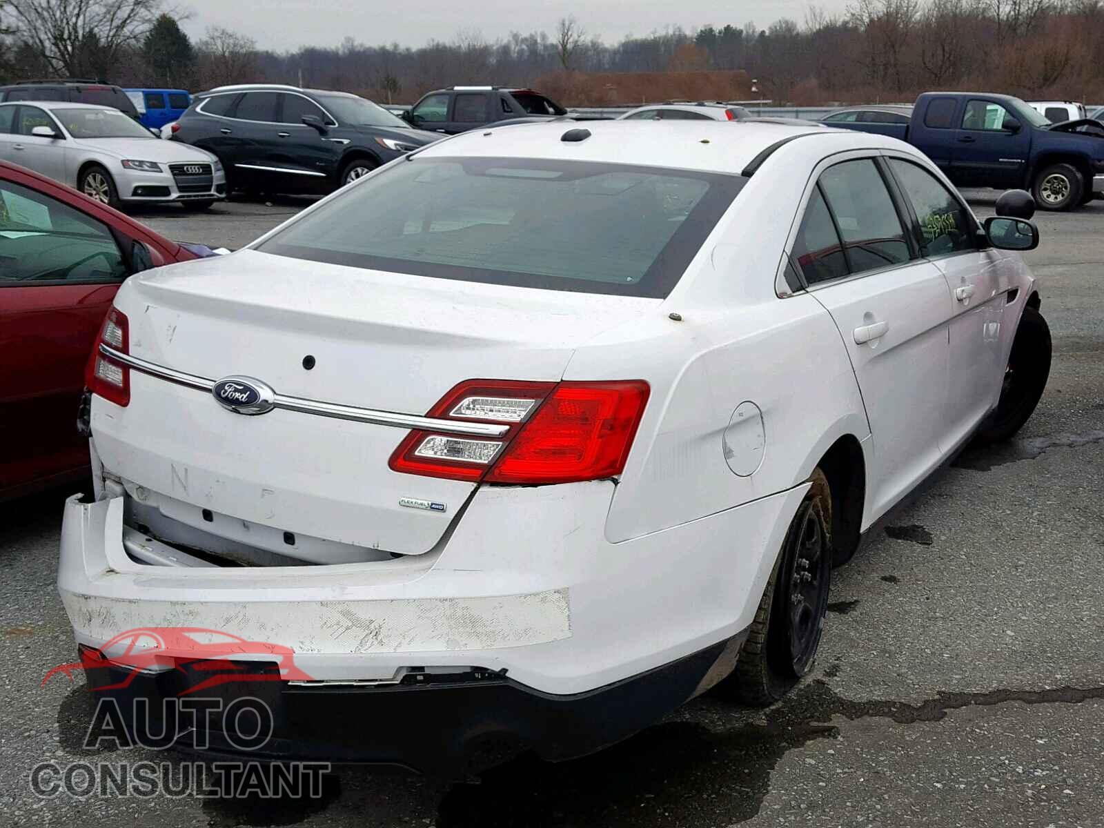 FORD TAURUS 2016 - 1FAHP2MK0GG127070