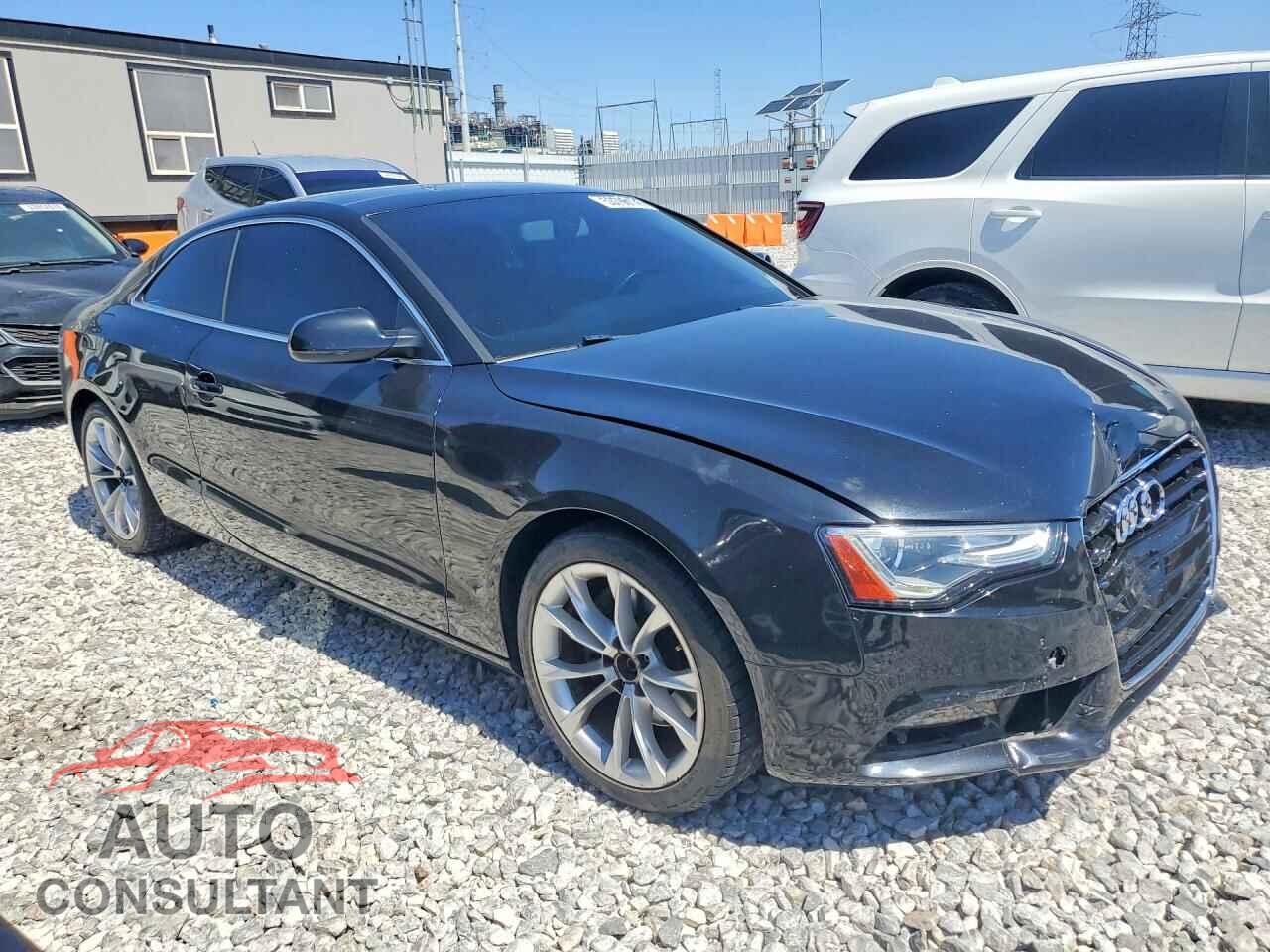 AUDI A5 2013 - WAUVFAFR4DA002010