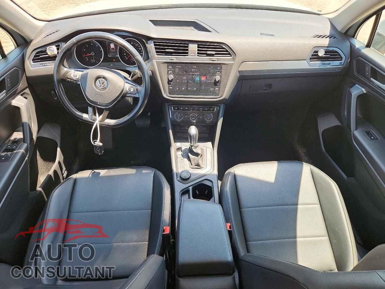 VOLKSWAGEN TIGUAN 2019 - 3VV2B7AX6KM004921