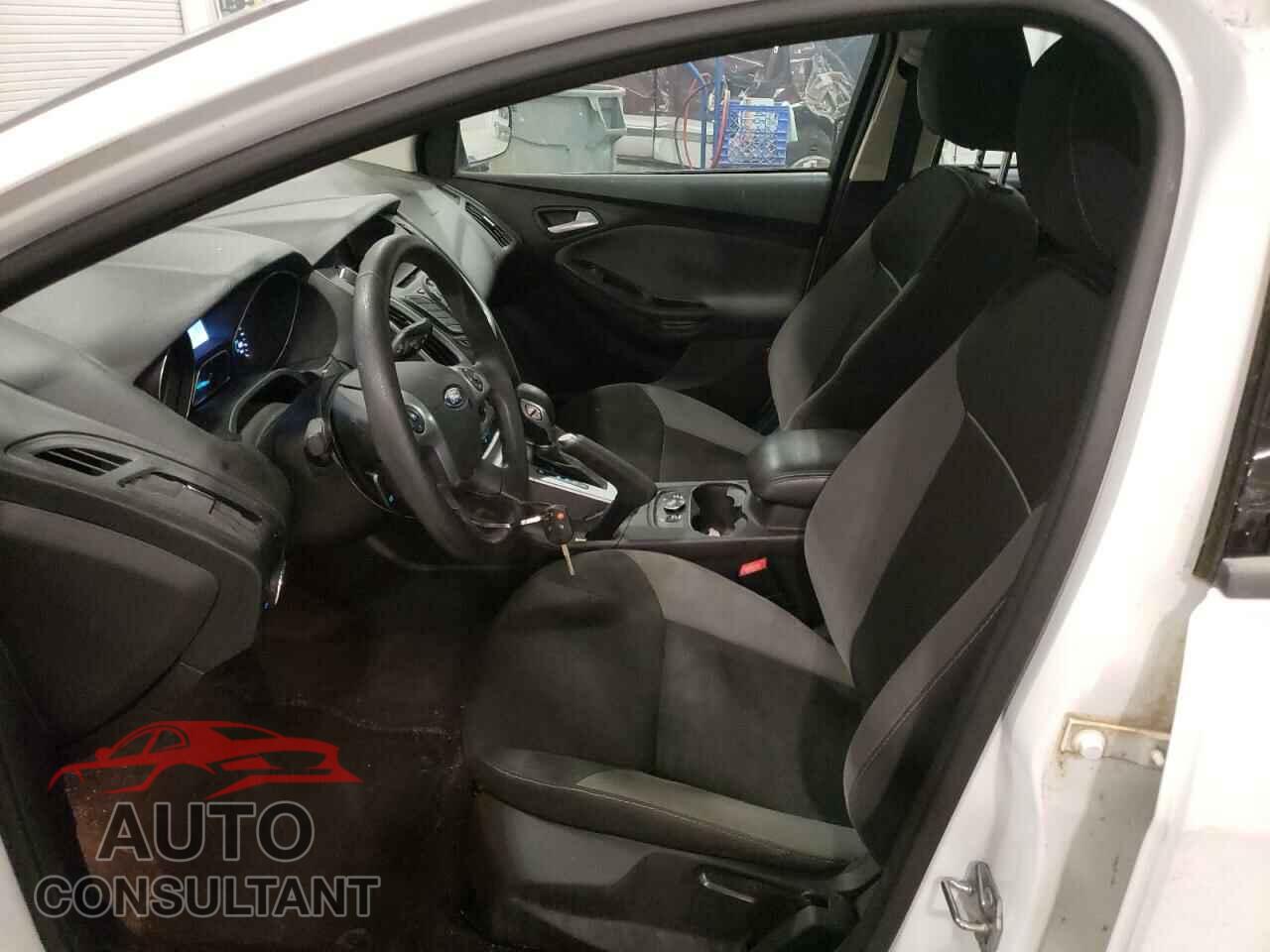 FORD FOCUS 2014 - 1FADP3F25EL427516