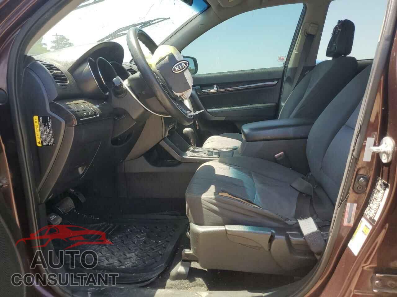 KIA SORENTO 2013 - 5XYKT4A29DG375134