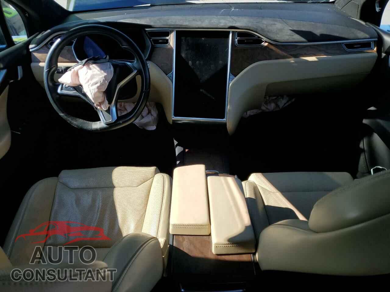 TESLA MODEL X 2016 - 5YJXCBE26GF018803