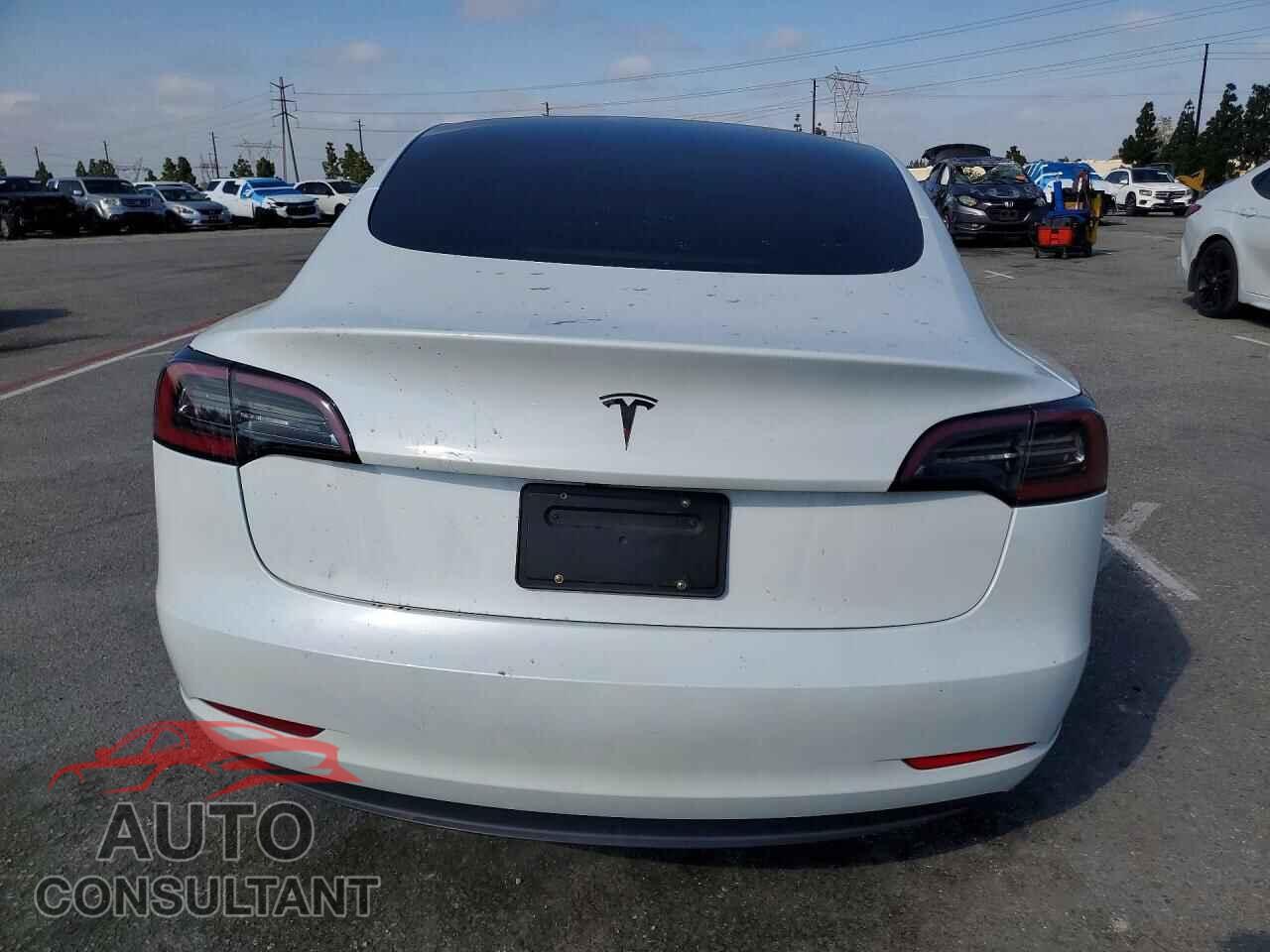 TESLA MODEL 3 2023 - 5YJ3E1EA3PF552657