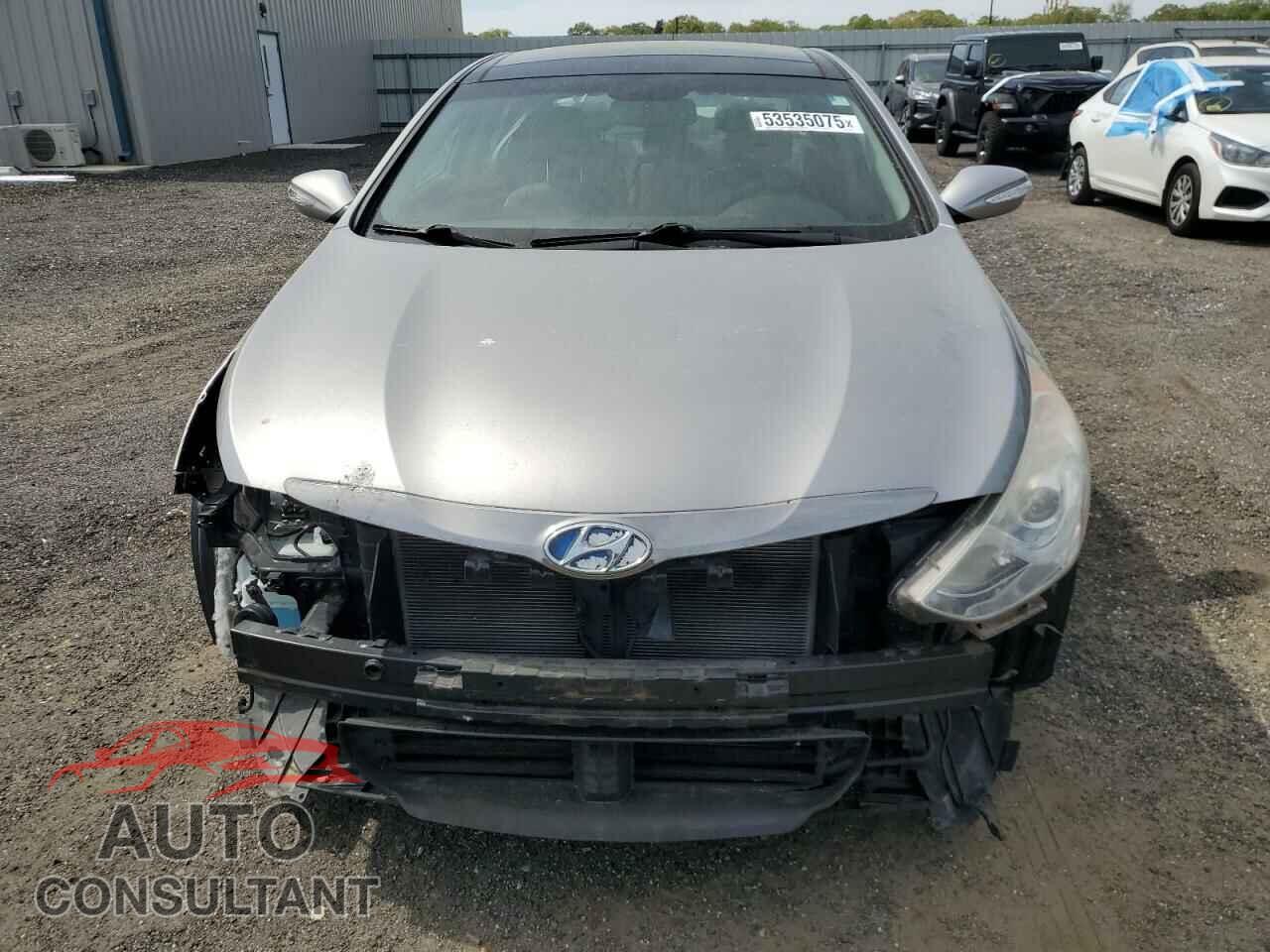 HYUNDAI SONATA 2013 - KMHEC4A48DA068872